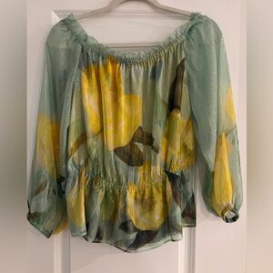 White House, black market, colorful blouse